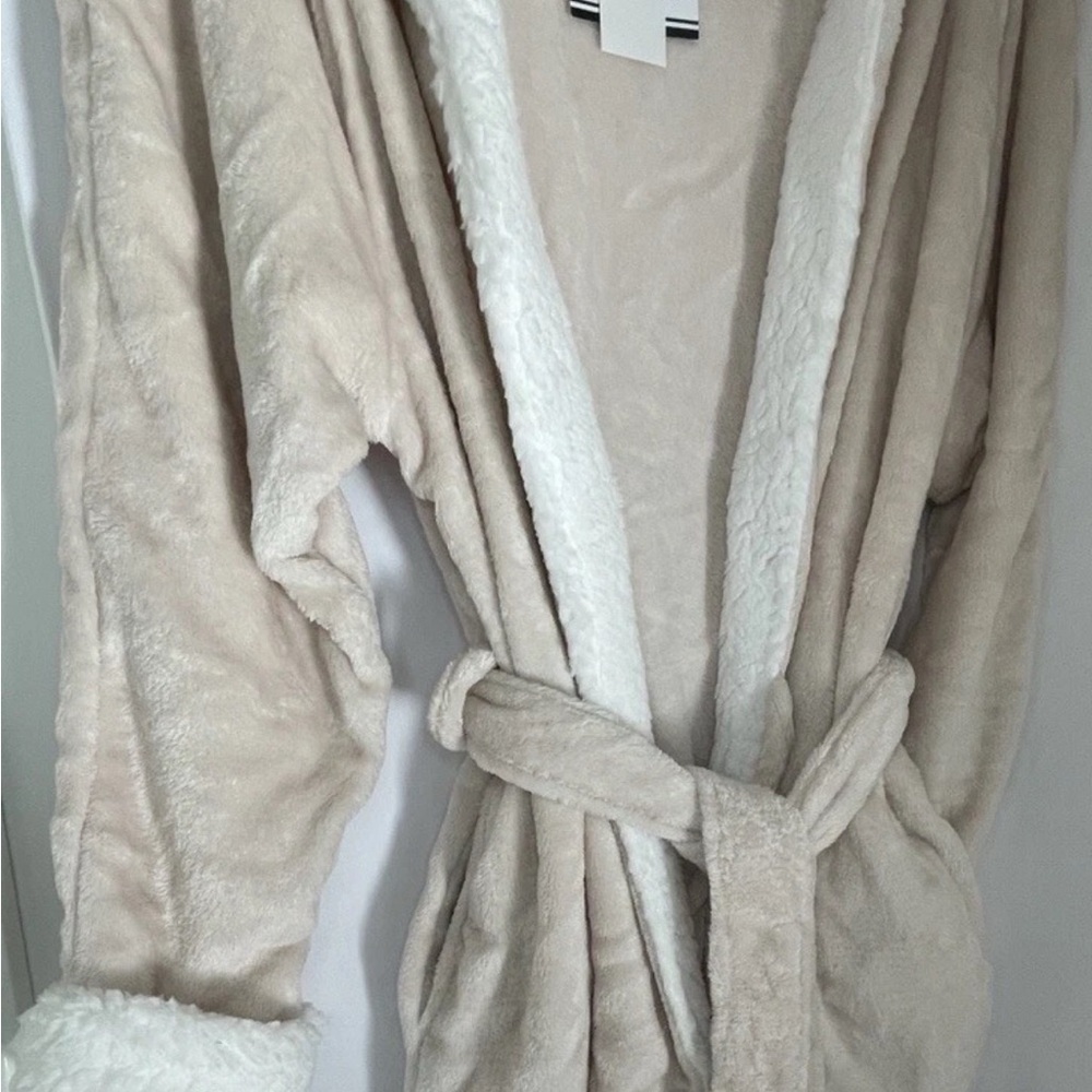 Cozy Cream Women's Robe - Picture 2 of 10